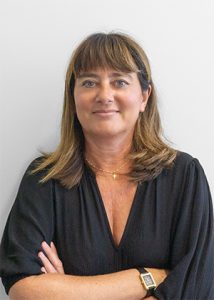 Portrait d'Elodie Gossart, intervenante en Culture Générale et Expression à l'École d'Optique et de Lunetterie.