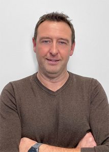 Portrait de Stéphane Duthe, intervenant en anglais à l'École d'Optique et de Lunetterie.